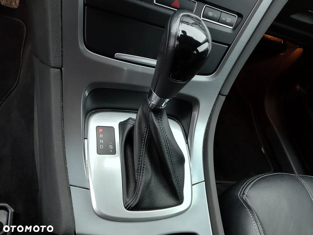 Ford Mondeo 2.0 EcoBoost Titanium X - 21