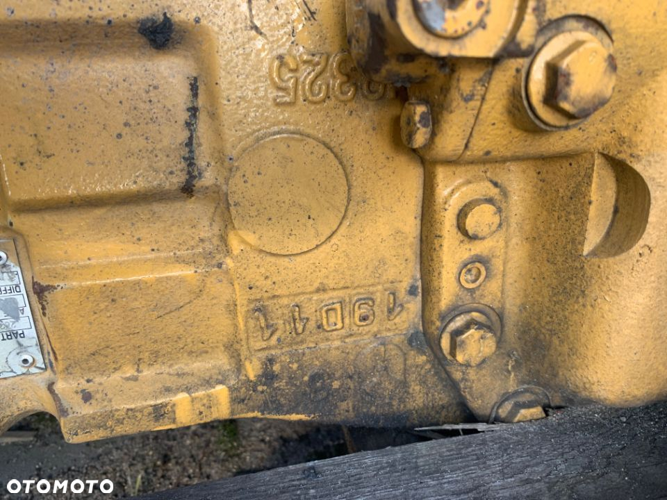 2628639 Obudowa mostu przedniego do ładowarki Cat Yanmar Carraro 28.20 - 5