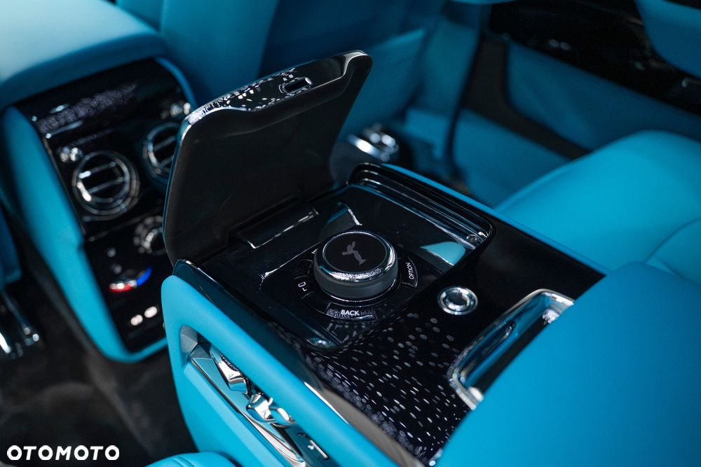 Rolls-Royce Cullinan - 27