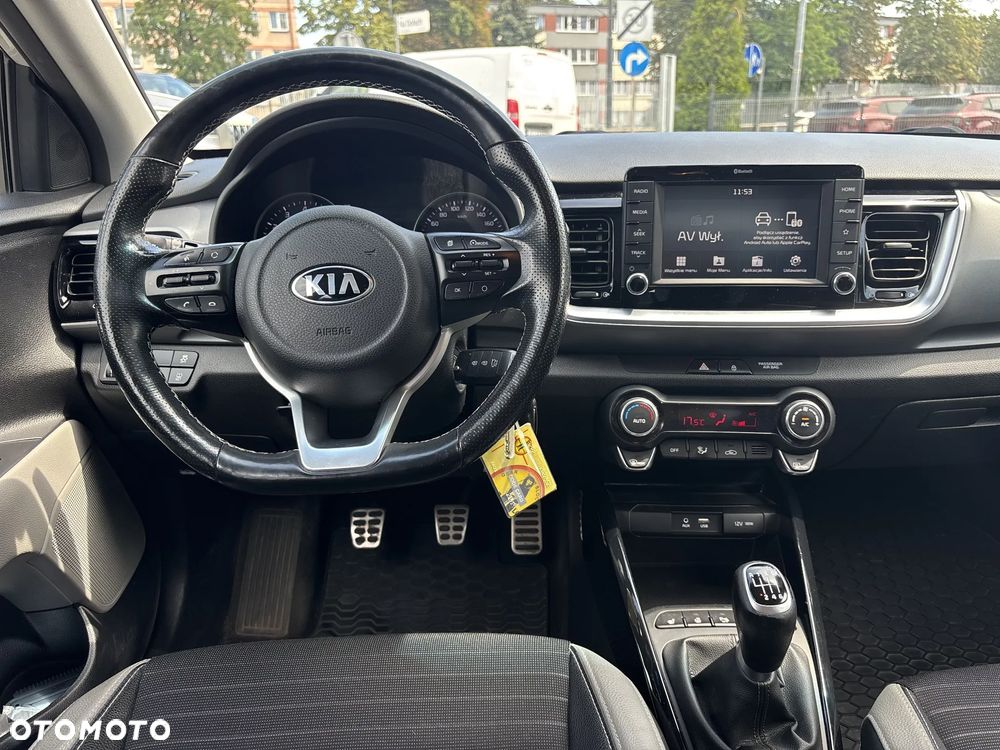 Kia Stonic 1.0 T-GDI MHEV L - 11