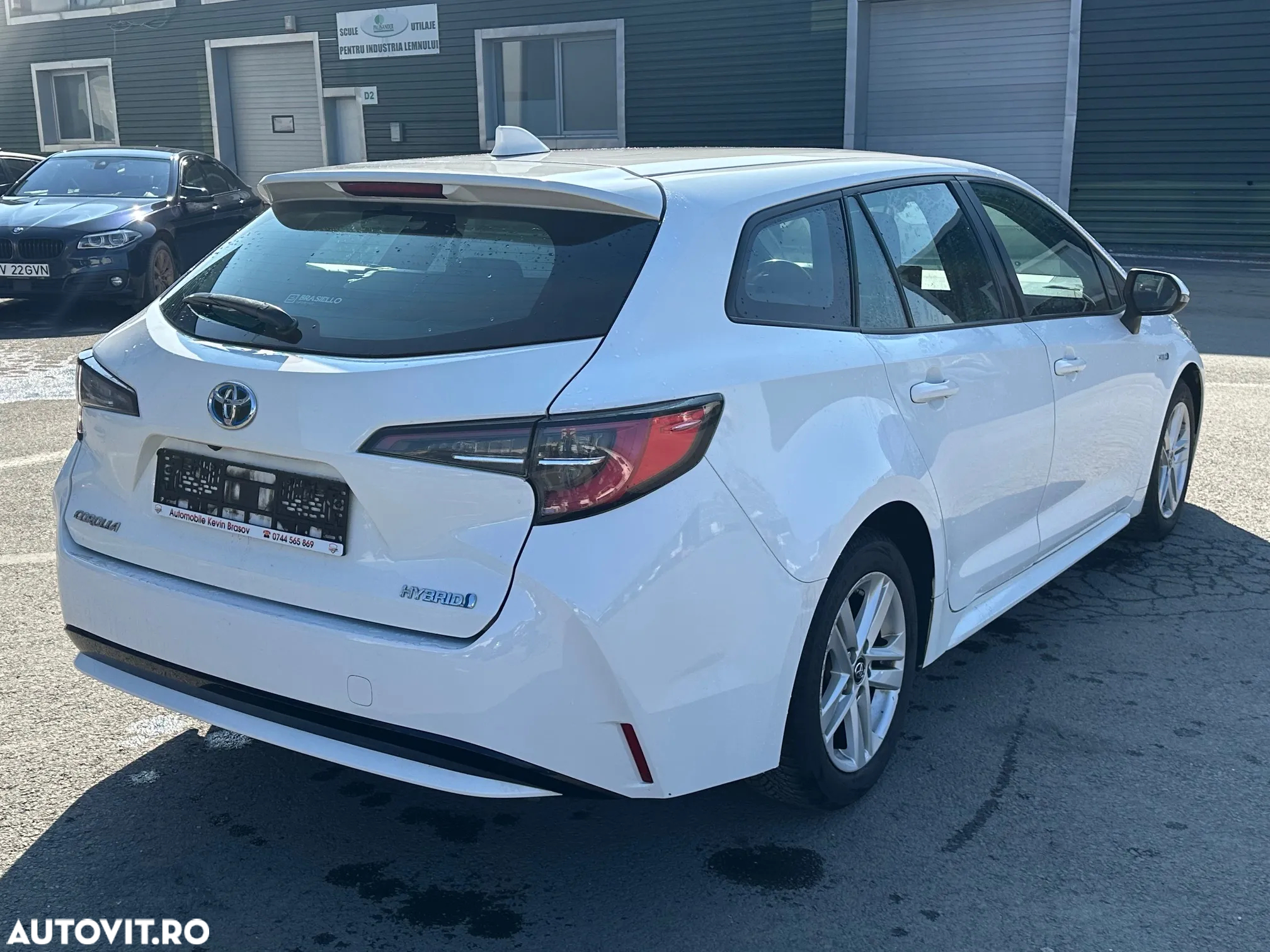 Toyota Corolla 1.8 Hybrid Business Edition - 37