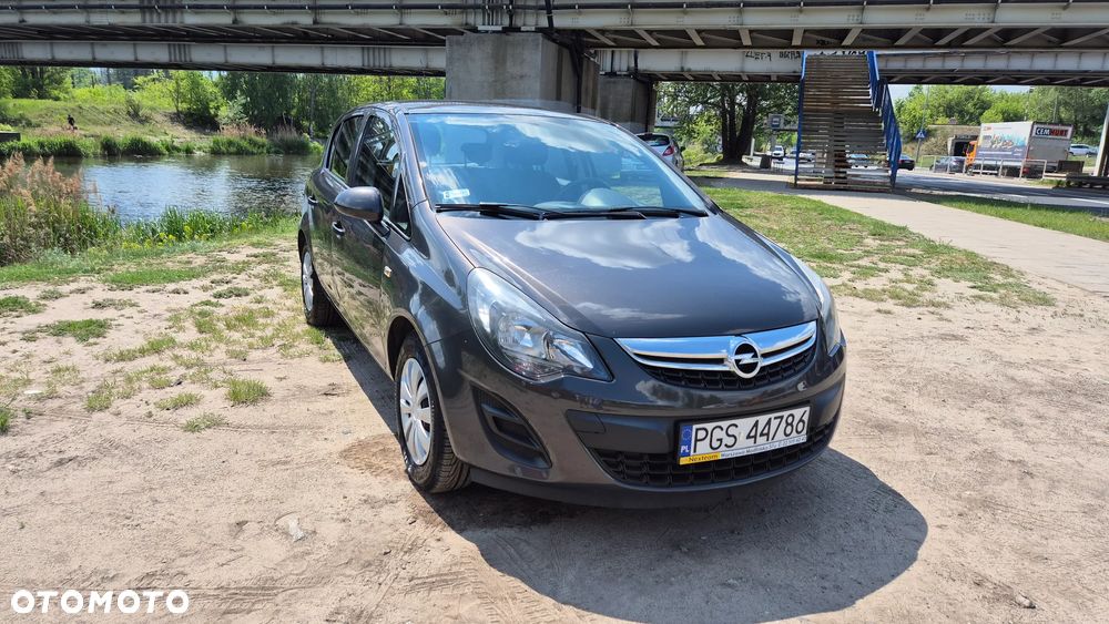 Opel Corsa 1.2 16V Essentia - 2