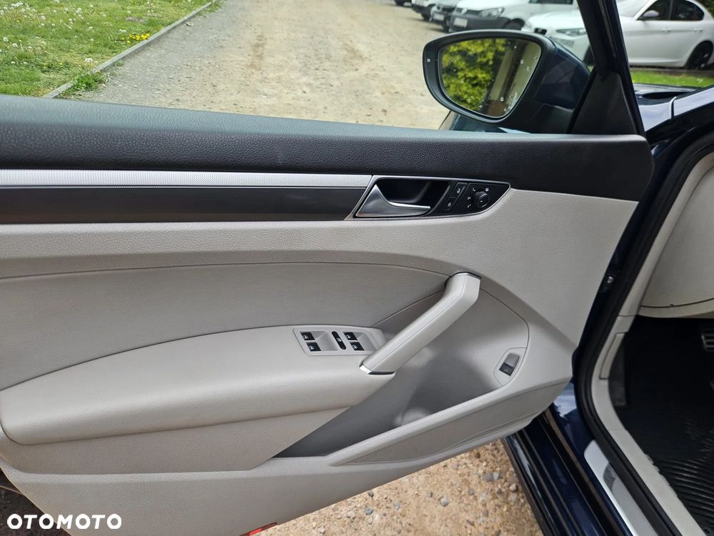 Volkswagen Passat 2.0 TSI Elegance DSG - 21