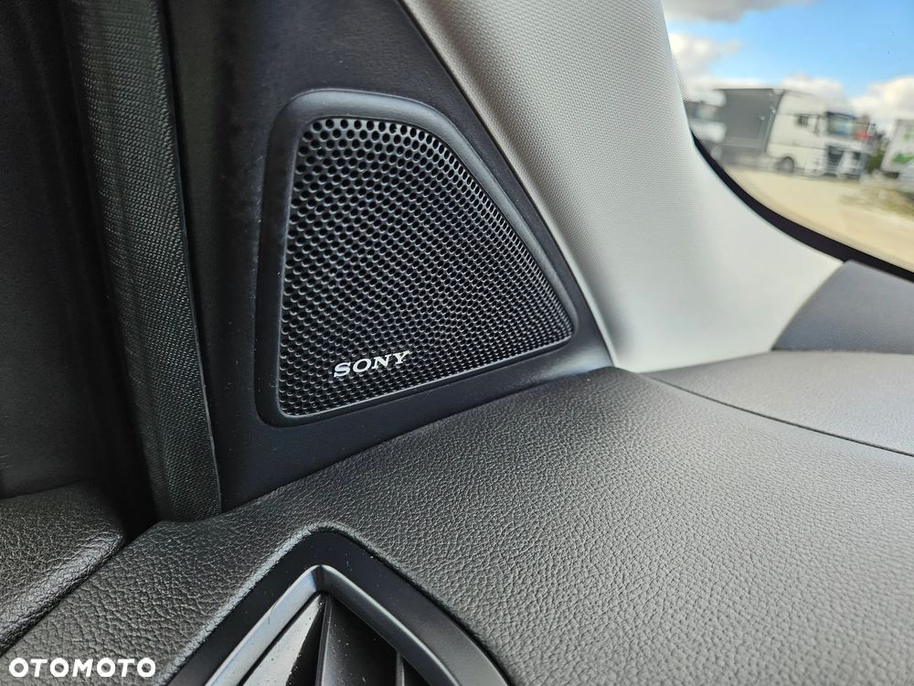 Ford Kuga 2.0 TDCi 4x4 Titanium - 27