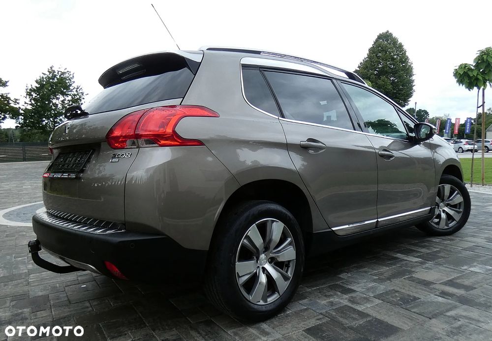 Peugeot 2008 1.6 e-HDi Allure S&S - 16
