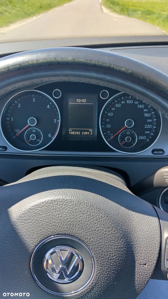 Volkswagen Passat 2.0 TDI Comfortline - 18