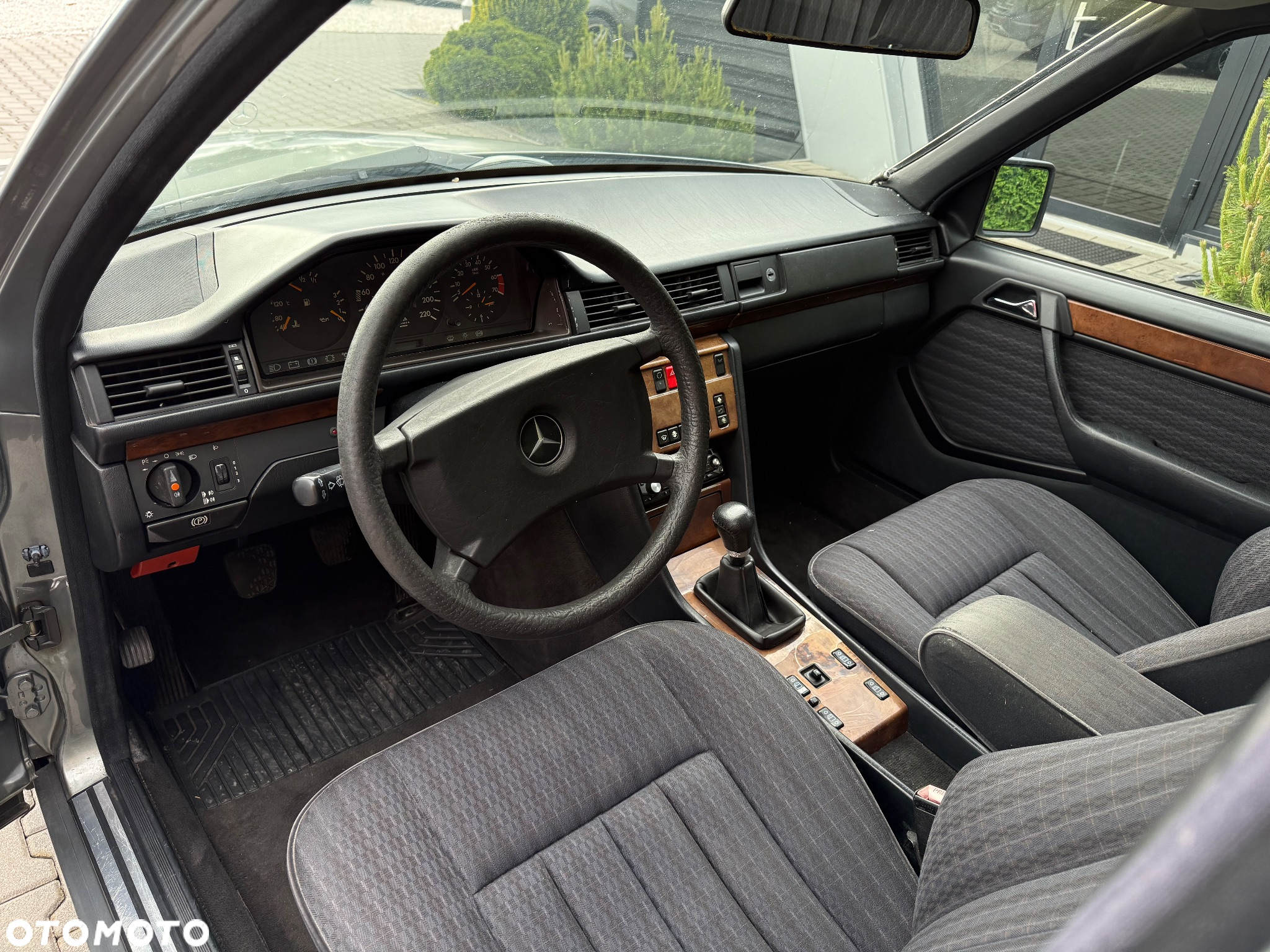 Mercedes-Benz W124 (1984-1993) - 8