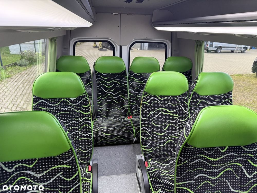 Mercedes-Benz Sprinter 519 - 23