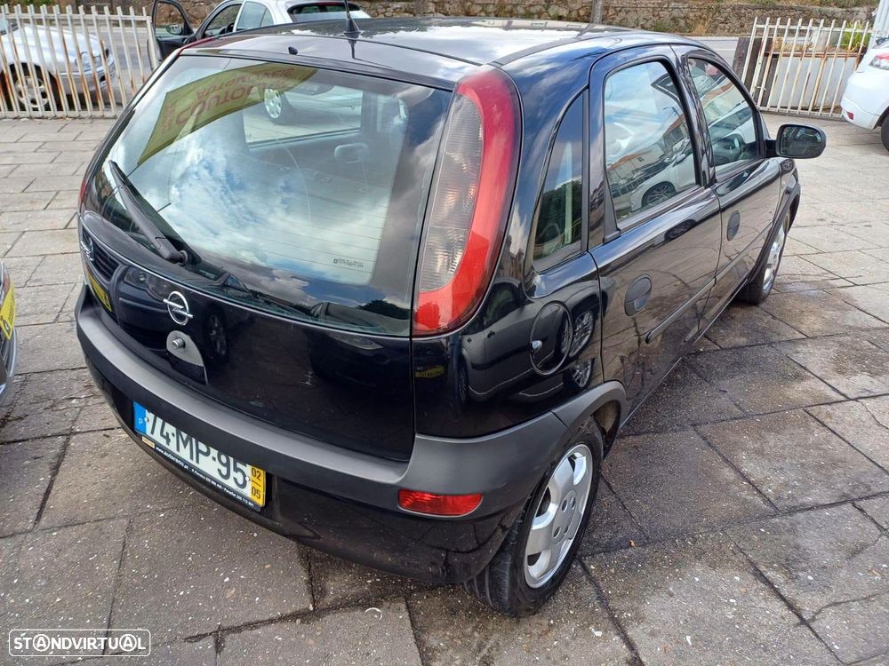Opel Corsa 1.7 DTi 16V Elegance — fotografia 4