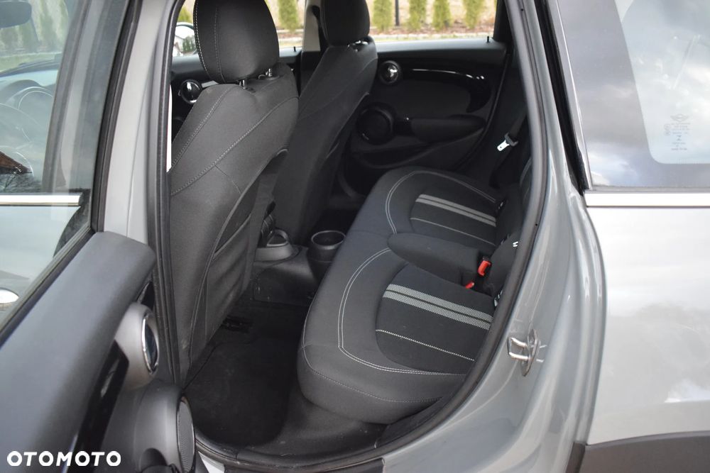 MINI Cooper S Standard - 9