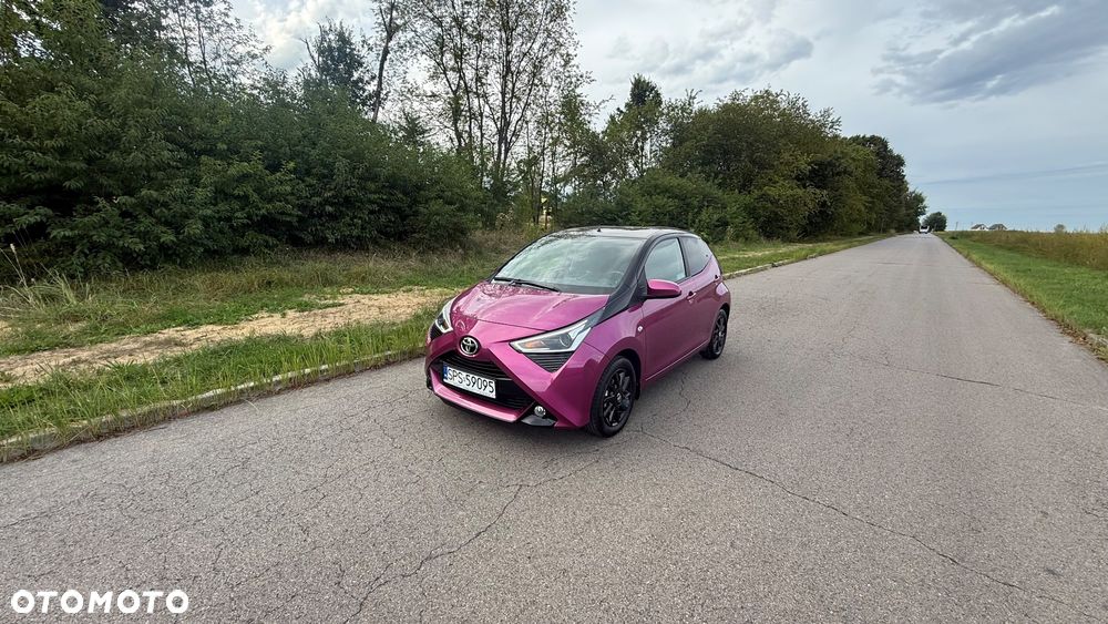 Toyota Aygo 1.0 VVT-i Color Edition - 1