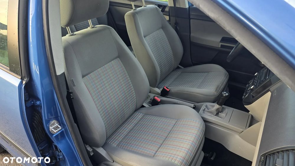 Volkswagen Polo 1.4 16V Trendline - 18