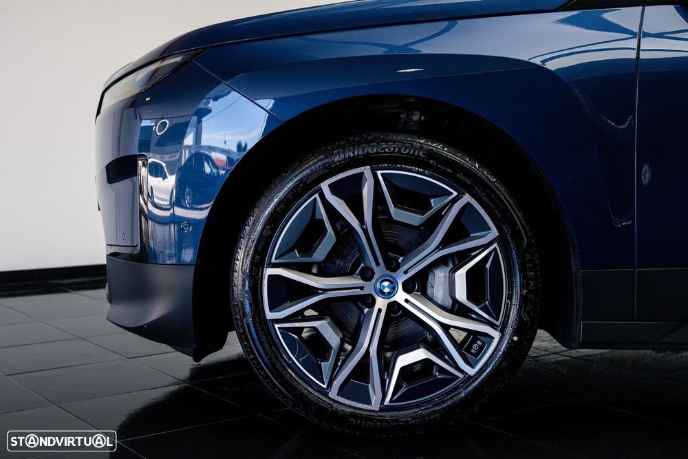 BMW iX xDrive 40 - 7