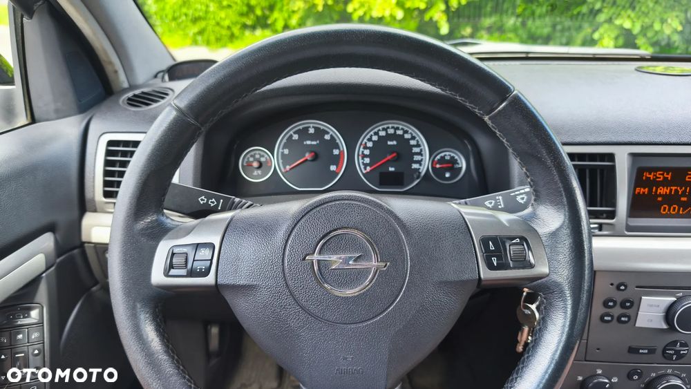 Opel Vectra 1.9 CDTI Cosmo - 11