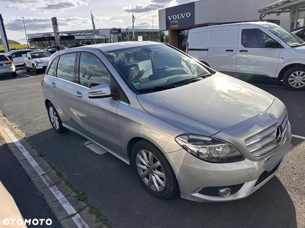 Mercedes-Benz Klasa B 180 7G-DCT - 2
