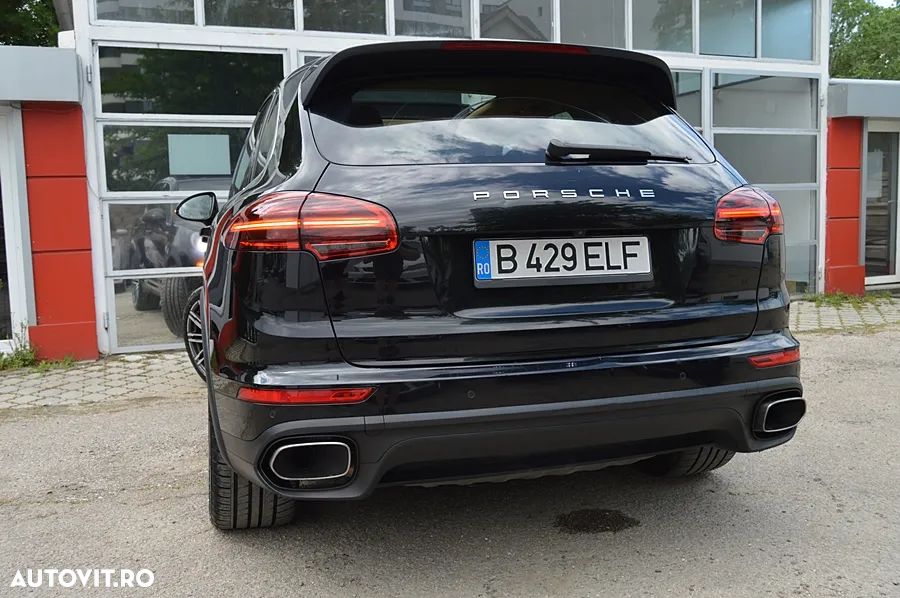 Porsche Cayenne 3.0 L - 13