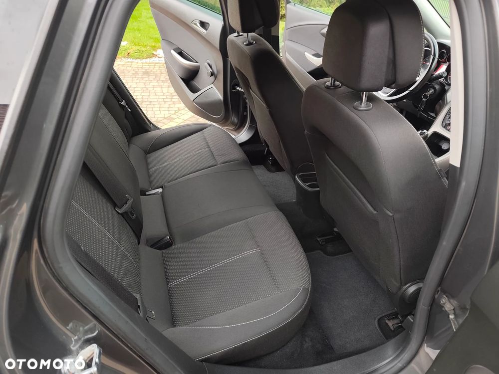 Opel Astra 1.6 Design Edition - 21