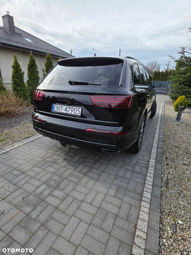 Audi Q7 - 9