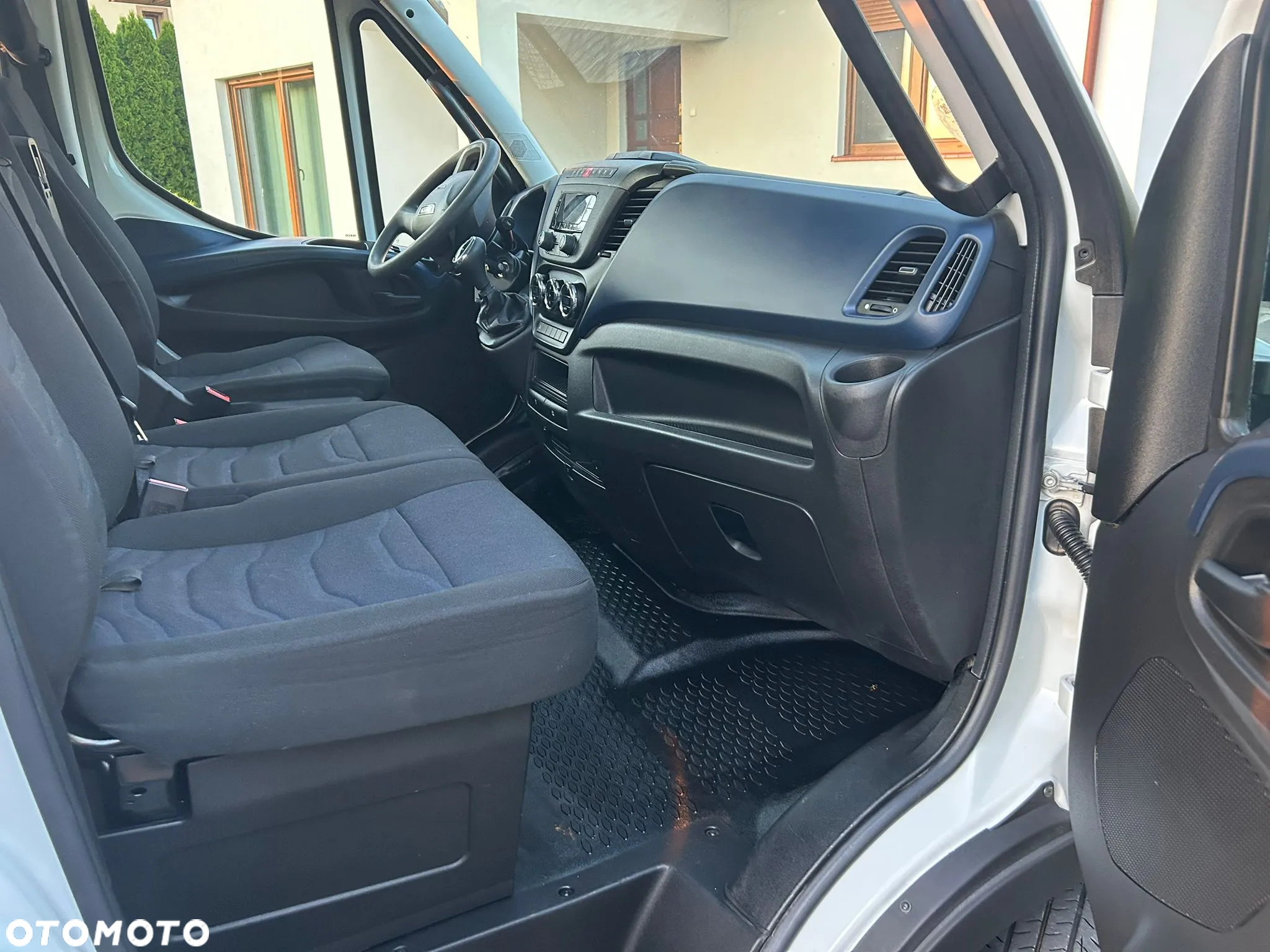 Iveco 35C18 SKRZYNIA AUTOMAT - 19