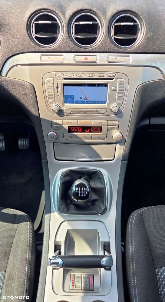 Ford Galaxy 2.0 TDCi Titanium - 37