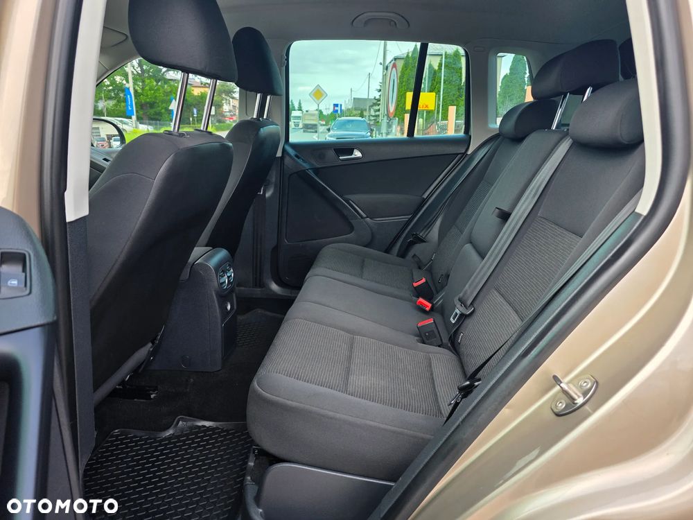 Volkswagen Tiguan 1.4 TSI DSG BlueMotion Technology Exclusive - 16