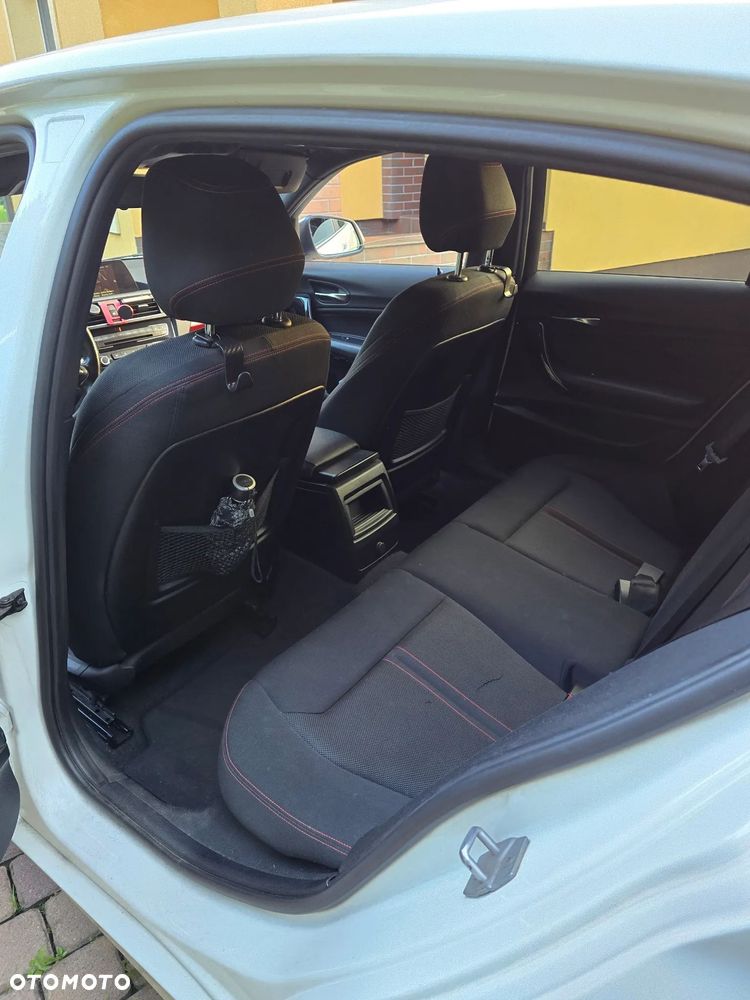 BMW Seria 1 118i Sport Line - 13