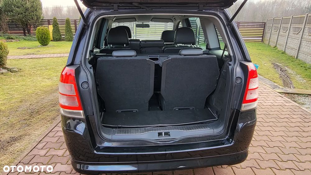 Opel Zafira - 17