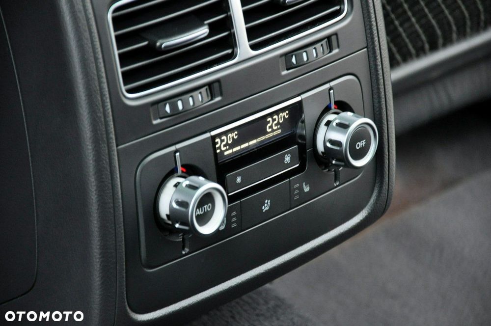 Volkswagen Touareg - 21