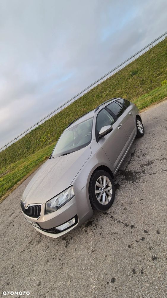 Skoda Octavia 1.6 TDI Ambition - 2