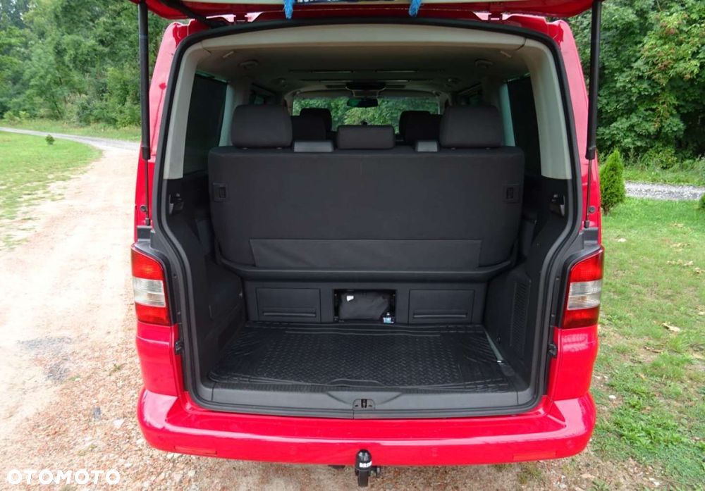 Volkswagen Multivan - 11