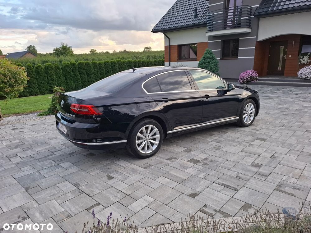 Volkswagen Passat 2.0 TDI (BlueMotion Technology) Highline - 13