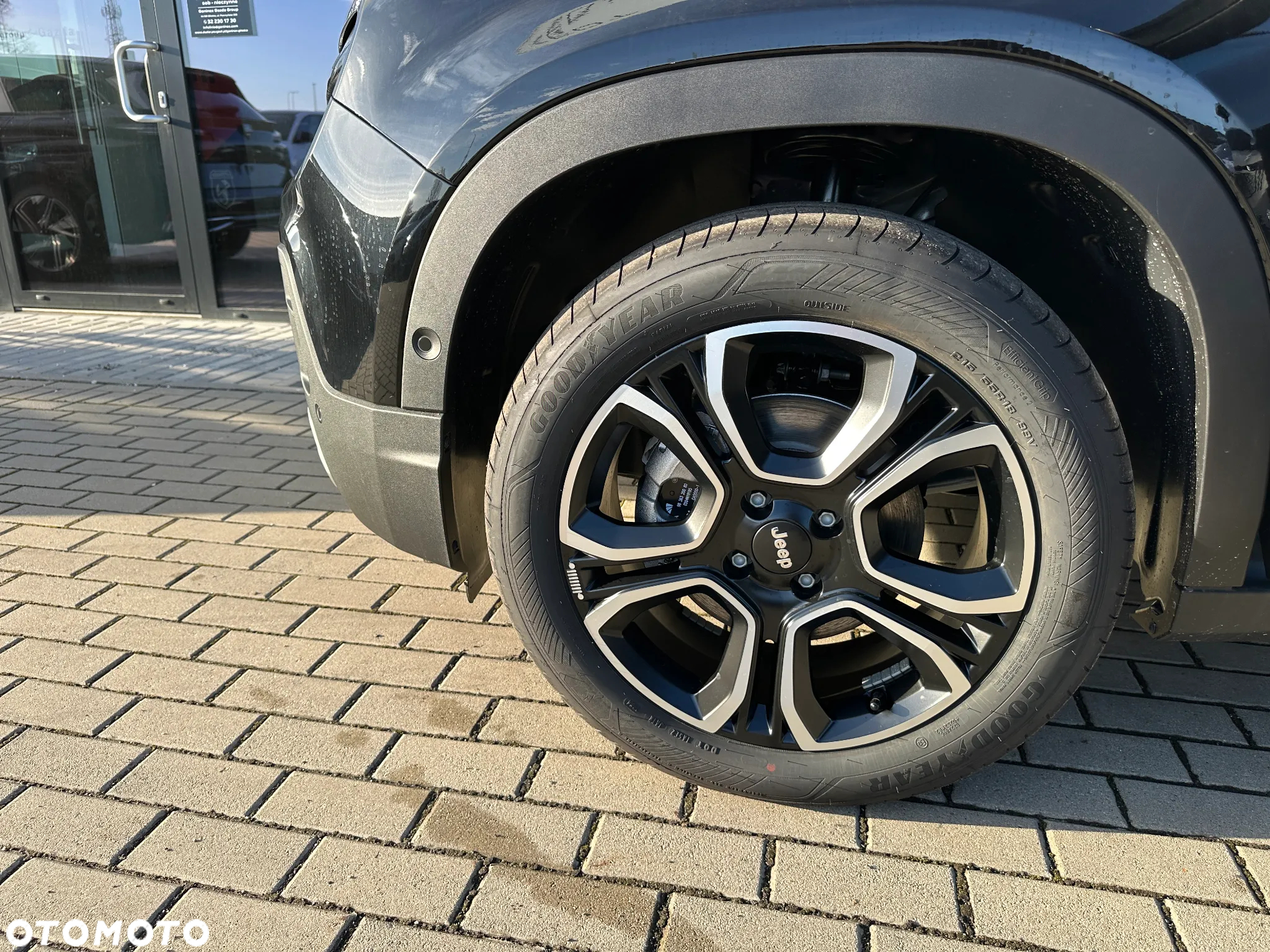 Jeep Avenger 54kWh Summit - 14