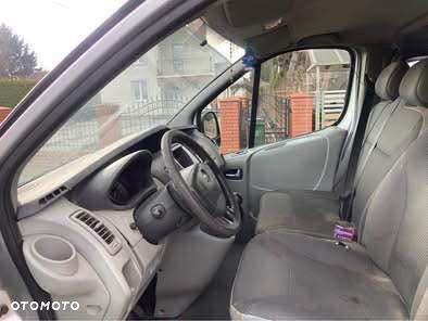 Opel Vivaro - 11