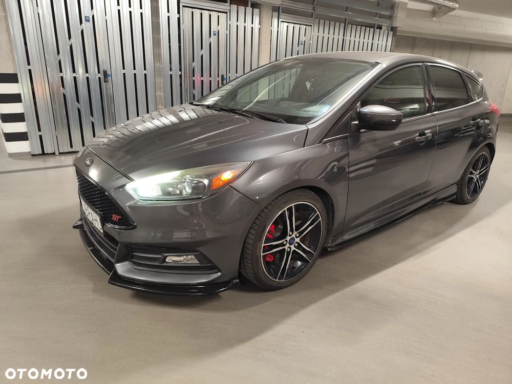 Ford Focus 2.0 EcoBoost ST - 3