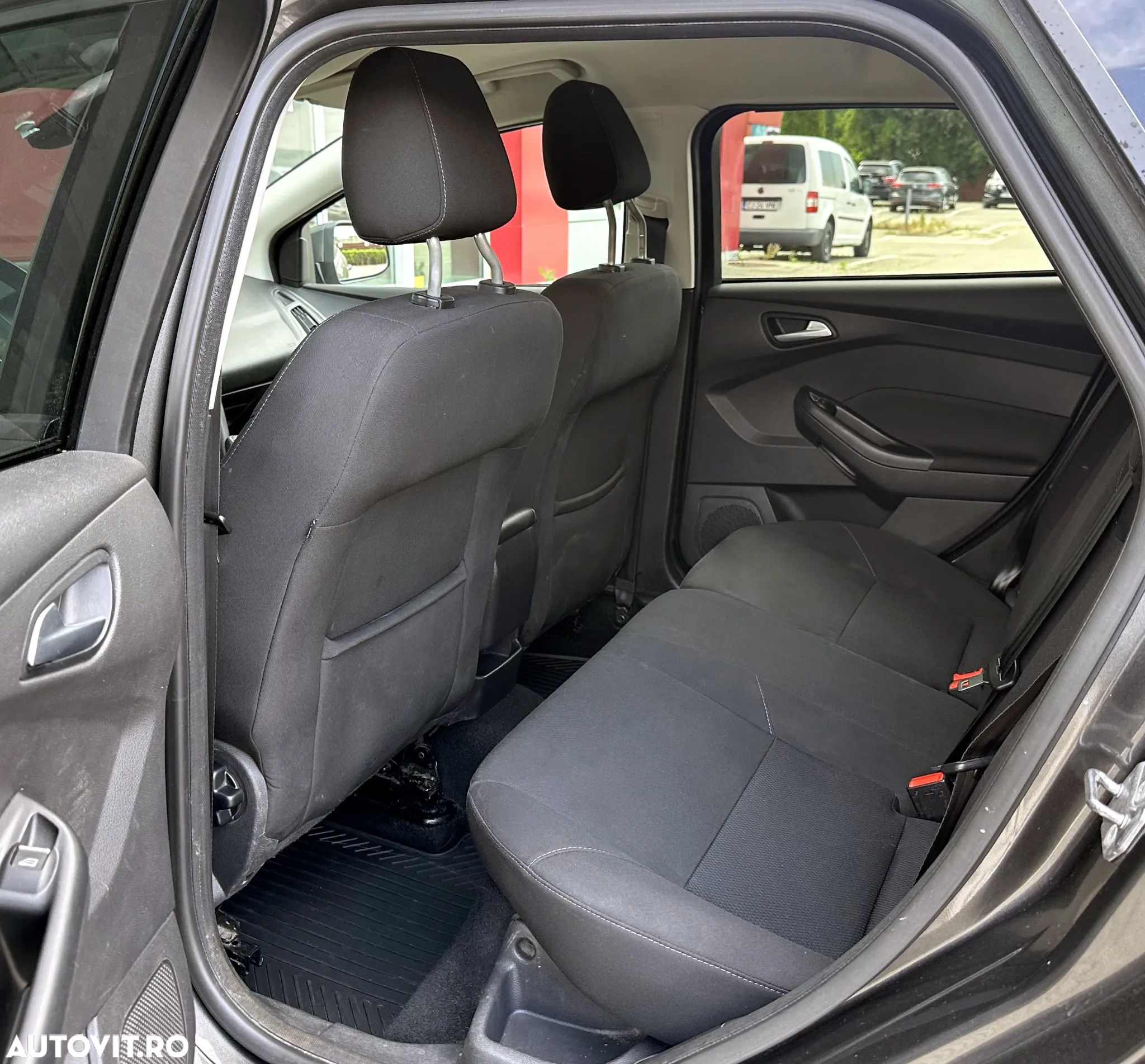 Ford Focus - 12