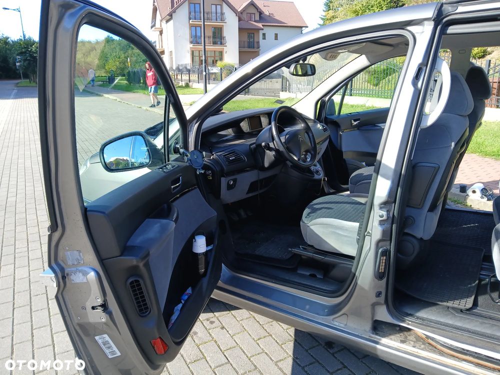Citroën C8 - 6