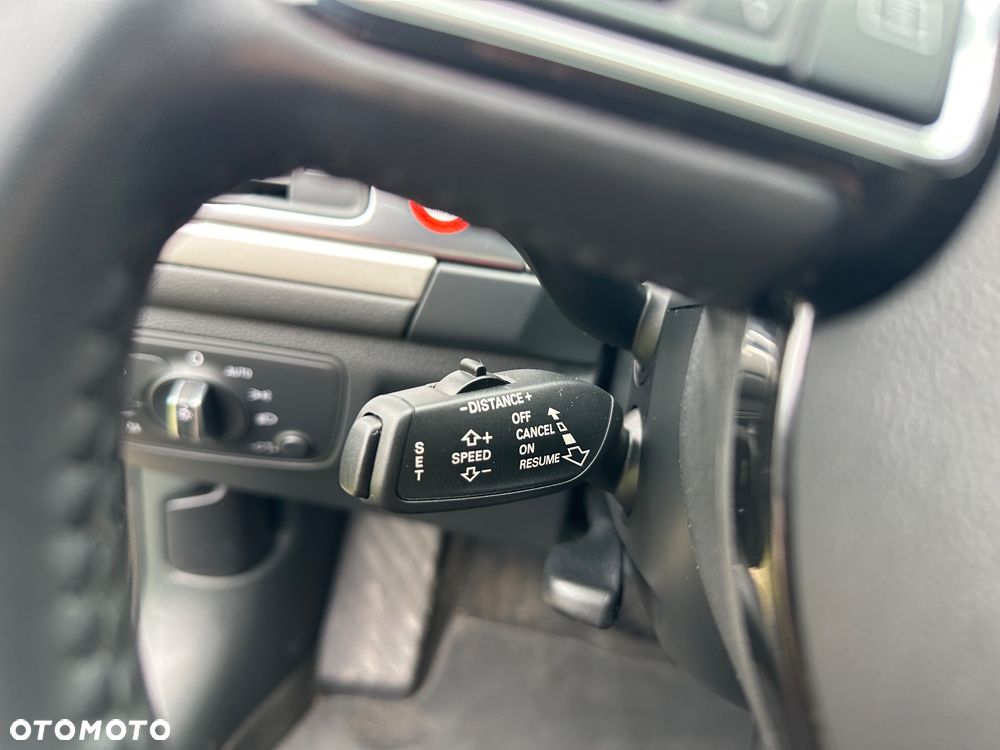 Audi A6 Avant 2.0 TDI Ultra DPF S tronic - 12