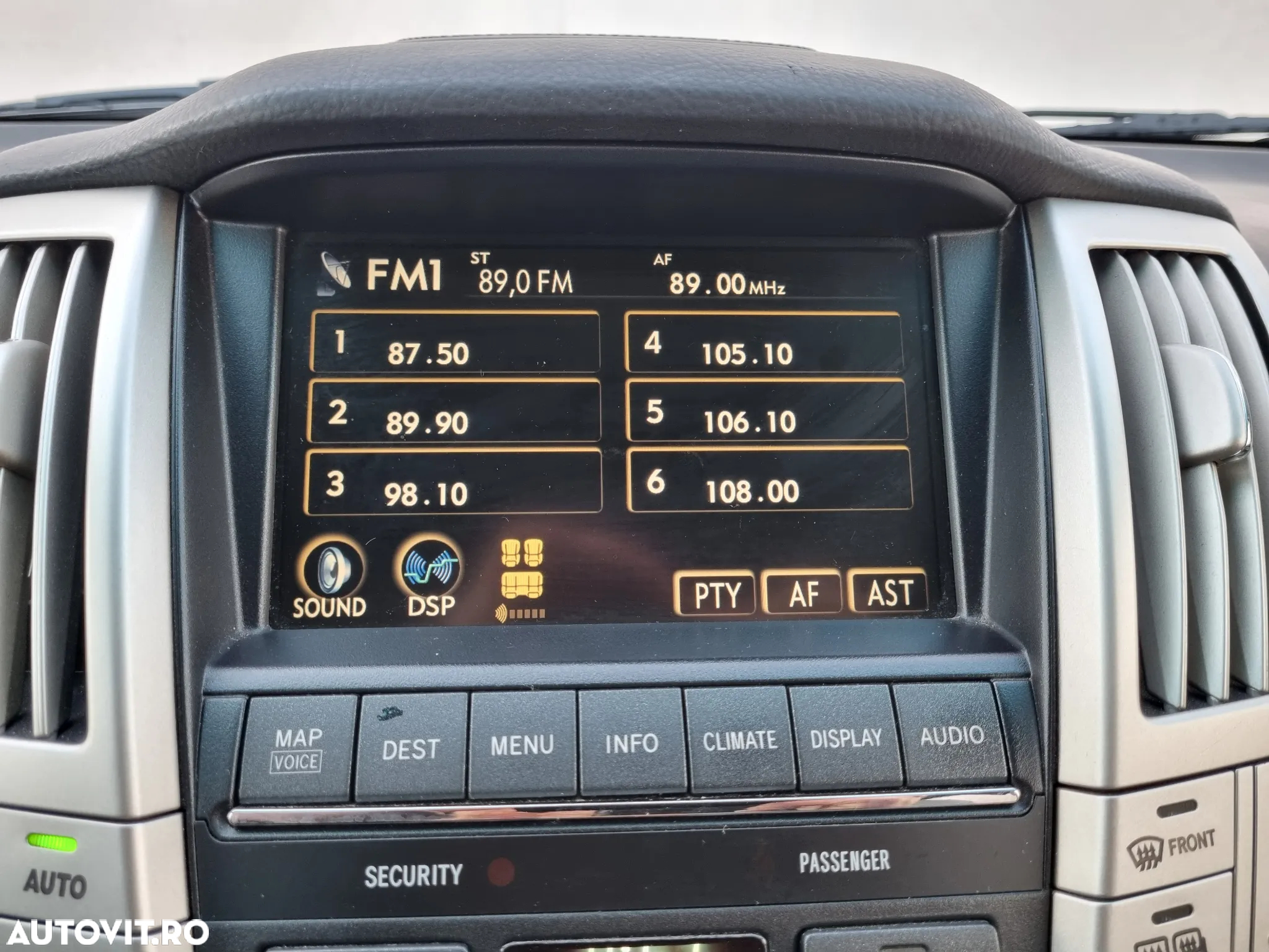 Lexus Seria RX - 17