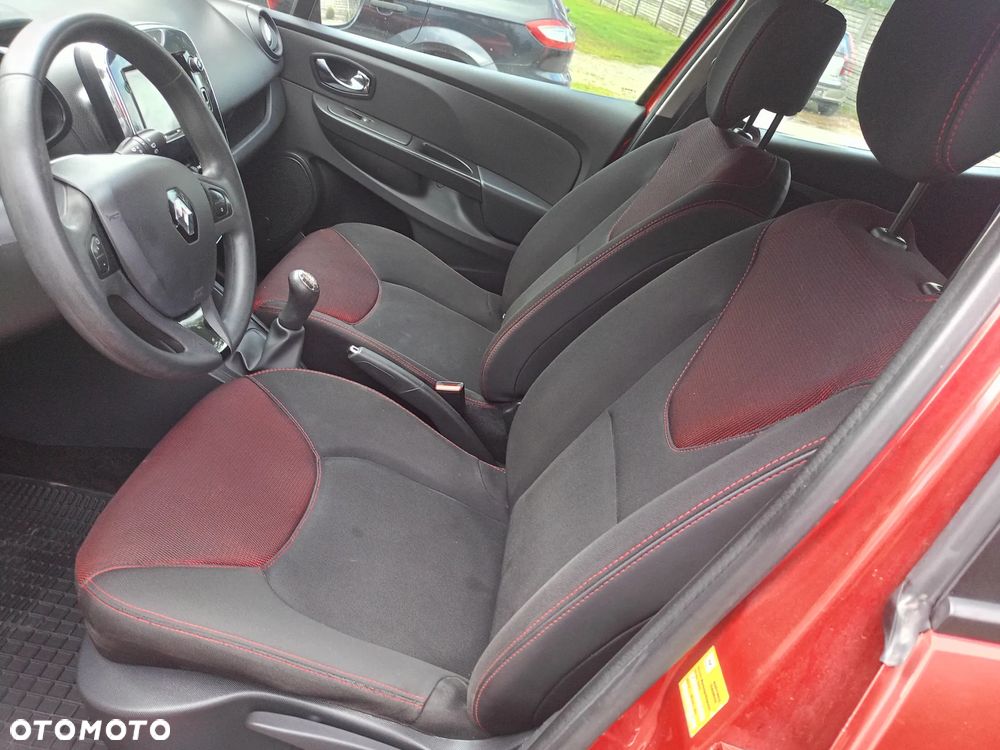 Renault Clio 1.2 16V 75 Expression - 8