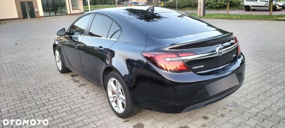 Opel Insignia 2.0 CDTI - 7