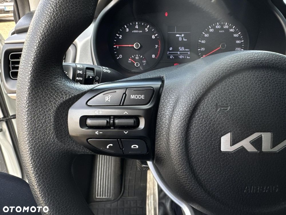 Kia Rio - 24