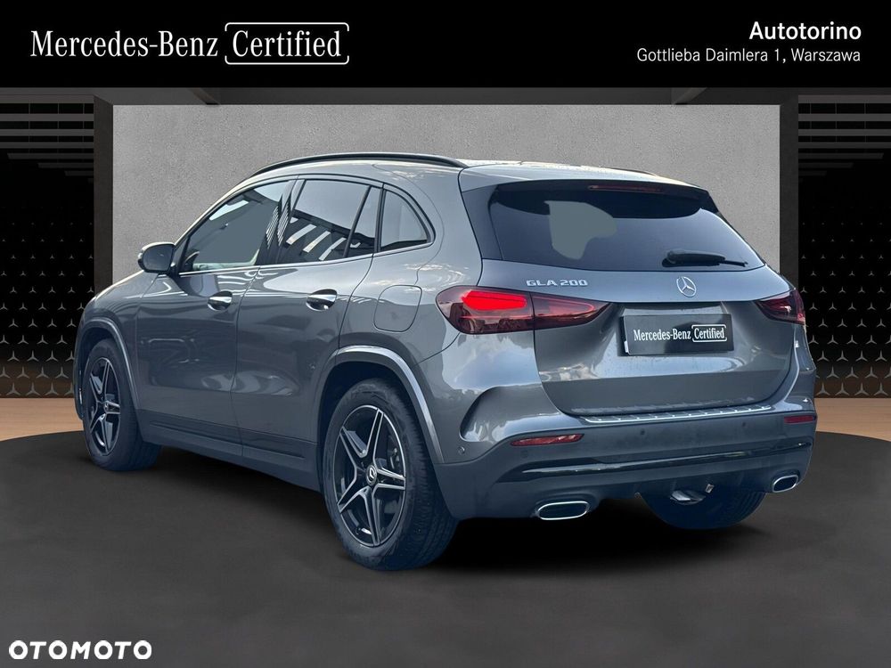 Mercedes-Benz GLA - 3