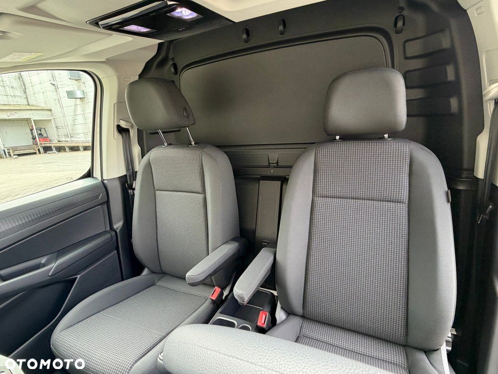 Volkswagen Caddy Cargo silnik: 2,0 l TDI EU6 SCR  75 kW skrzynia biegów: manualna 6 -biegowa rozstaw osi: 2755 mm - 21