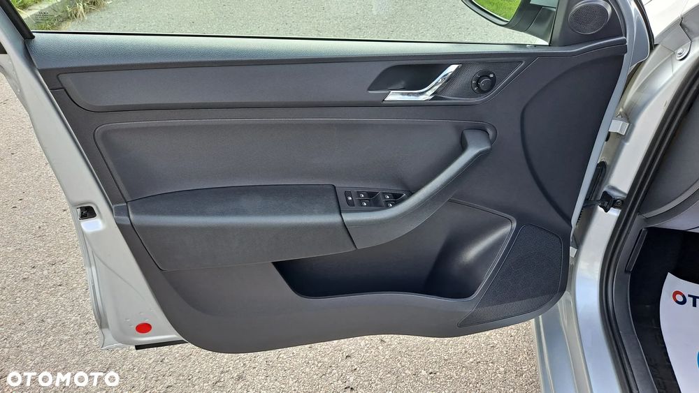 Skoda RAPID 1.6 TDI Edition - 15