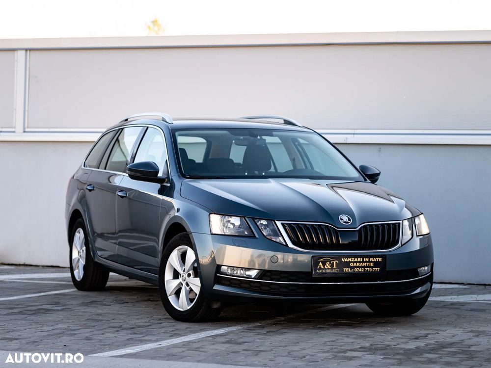 Skoda Octavia 1.6 TDI DSG Ambition - 2