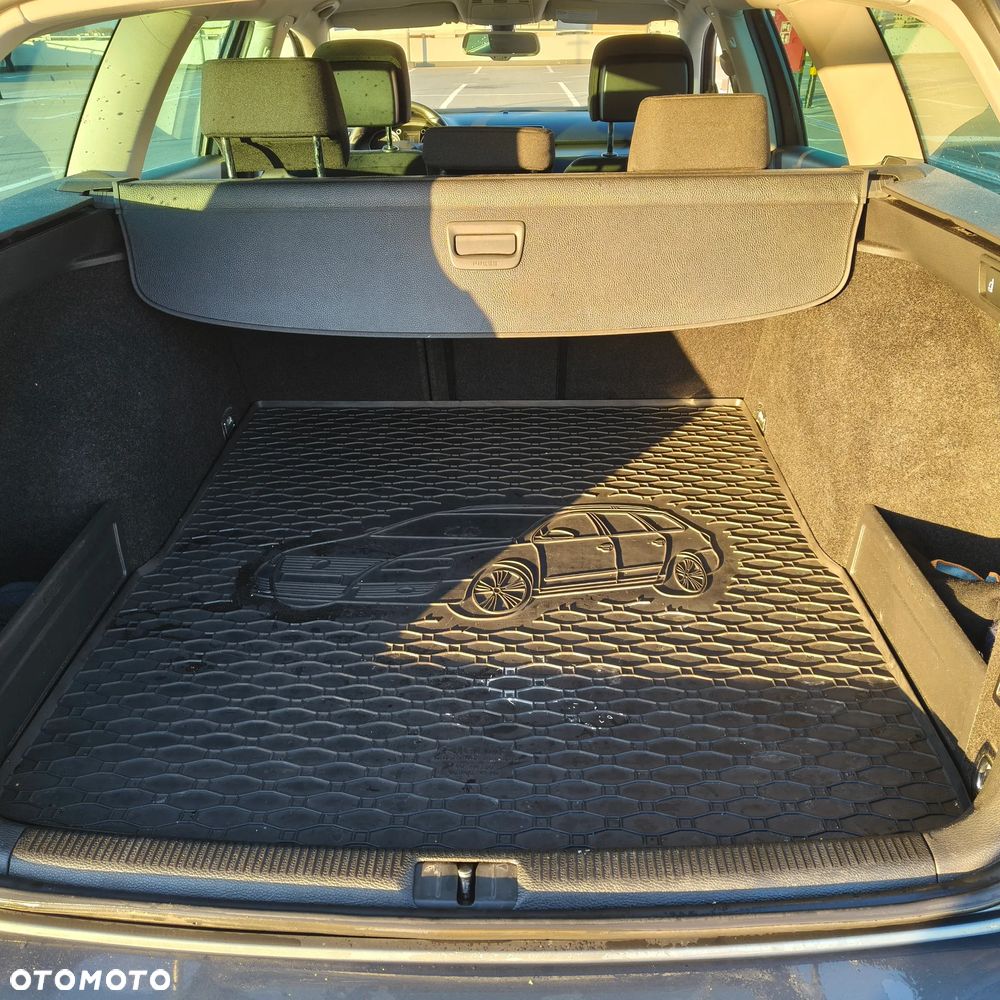 Volkswagen Passat - 15