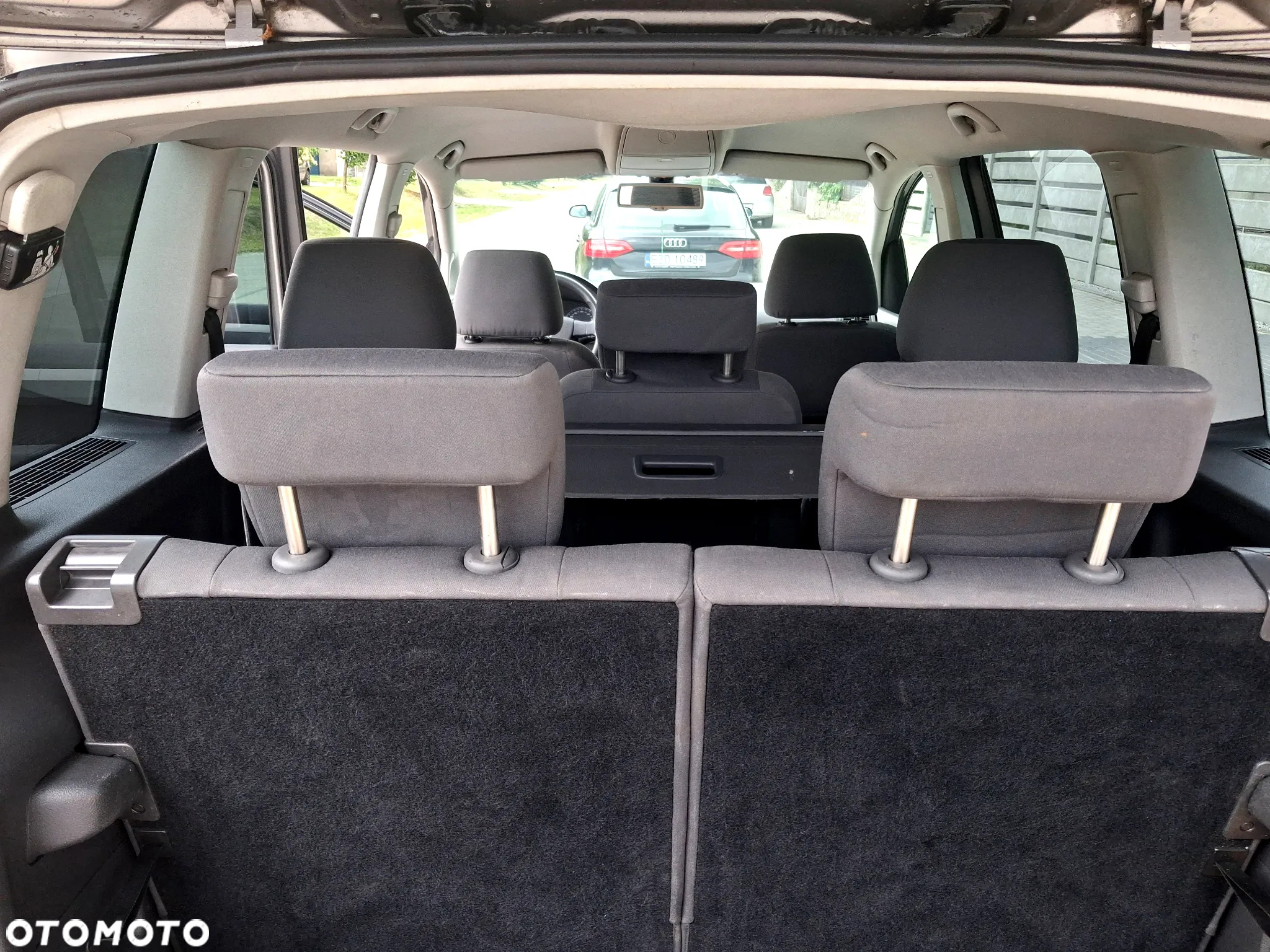 Volkswagen Touran 1.9 TDI DPF Trendline - 18