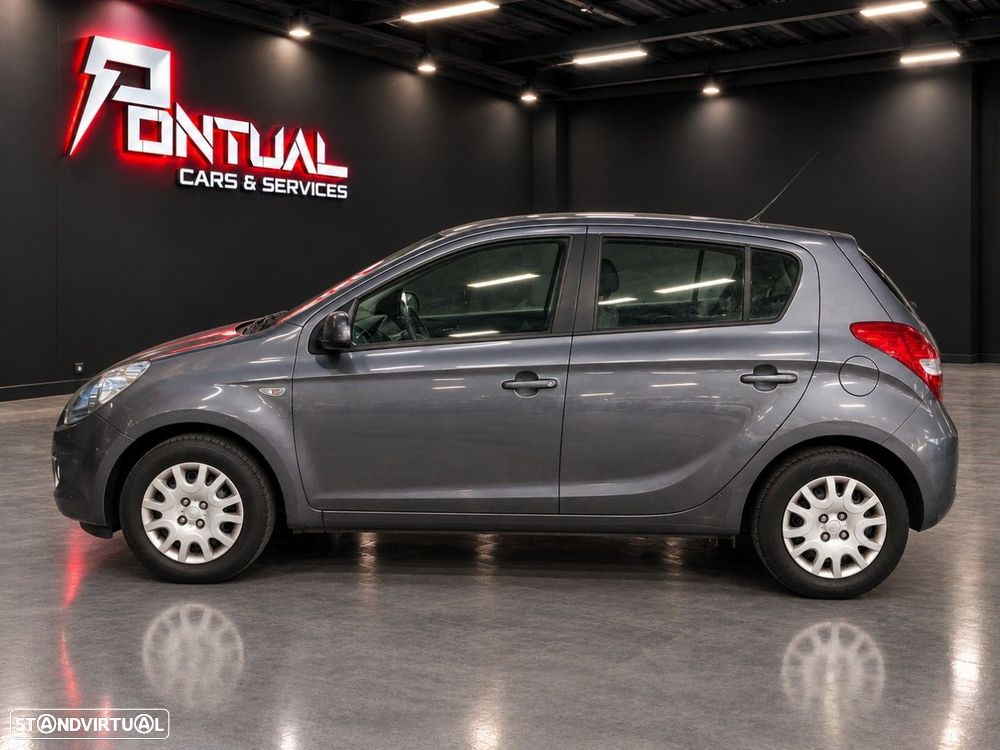 Hyundai i20 1.2 Classic Fun ESP - 22