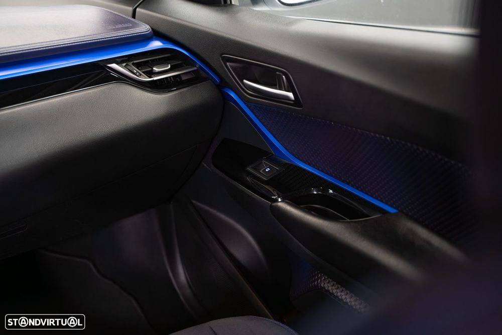 Toyota C-HR 1.8 HSD Exclusive - 35