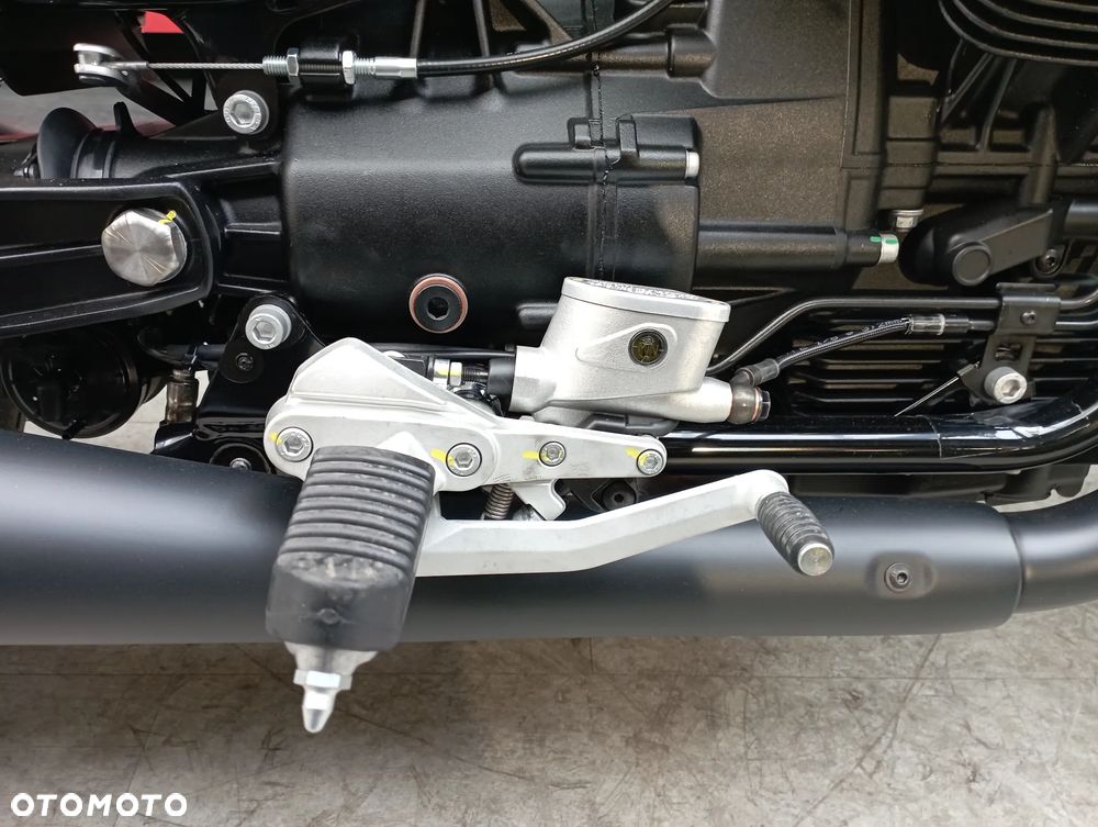 Moto Guzzi V7 - 17